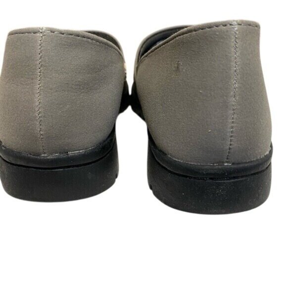 Yellow Box Womens Silver Studded Slip-On Loafers Size 7.5 - Picture 5 of 6